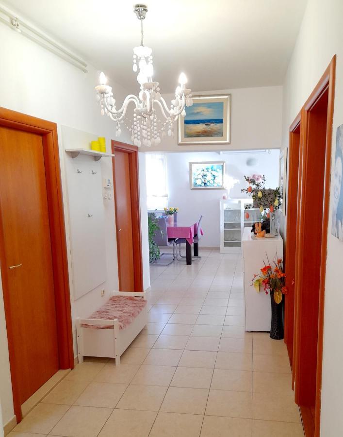 Apartment Ema Zadar